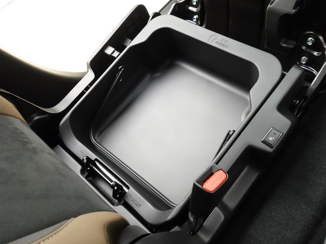 クロスビー 【スズキの日】HYBRID MZ 3型 4WD 全方位カメラ 別途当社パックでさらに快適に アルミホイール LEDヘッドランプ LEDフォグランプ SRSエアバック イモビライザー 衝突被害軽減ブレーキ 後退時ブレーキサポート(36枚目)