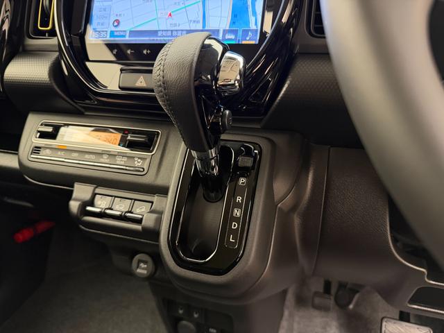 ハスラー ＨＹＢＲＩＤ　Ｘ　３型　全方位カメラ付９インチナビ！　当社パックで快適に！　アルミホイール　ＬＥＤヘッドランプ　ＬＥＤフォグランプ　ＳＲＳエアバック　オートライト　イモビライザー　プッシュスタート　シートヒーター　衝突被害軽減ブレーキ（31枚目）