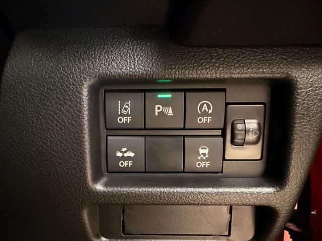 ハスラー タフワイルド 3型 4WD 全方位カメラ付9インチナビ! 当社パックで快適に! アルミホイール LEDヘッドランプ LEDフォグランプ SRSエアバック オートライト イモビライザー プッシュスタート シートヒーター 衝突被害軽減ブレーキ(18枚目)