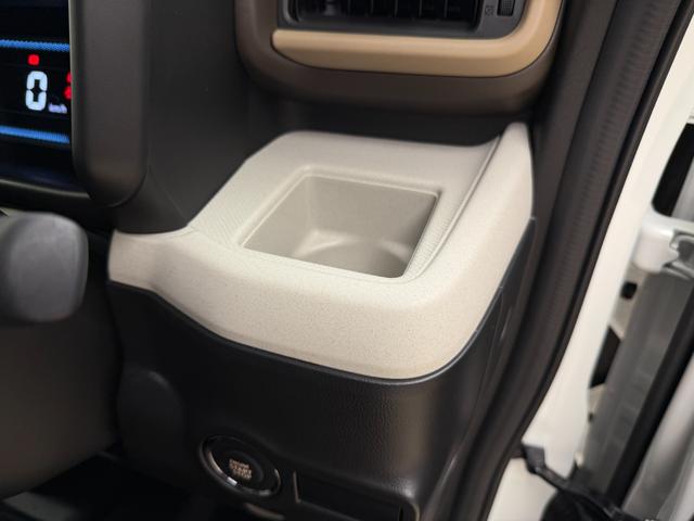 スペーシア ＨＹＢＲＩＤ　Ｇ　全方位カメラ付９インチナビ！　スチールホイール　ＬＥＤヘッドランプ　ＳＲＳエアバック　オートライト　イモビライザー　キーレスエントリー　シートヒーター　衝突被害軽減ブレーキ　後退時ブレーキサポート（33枚目）