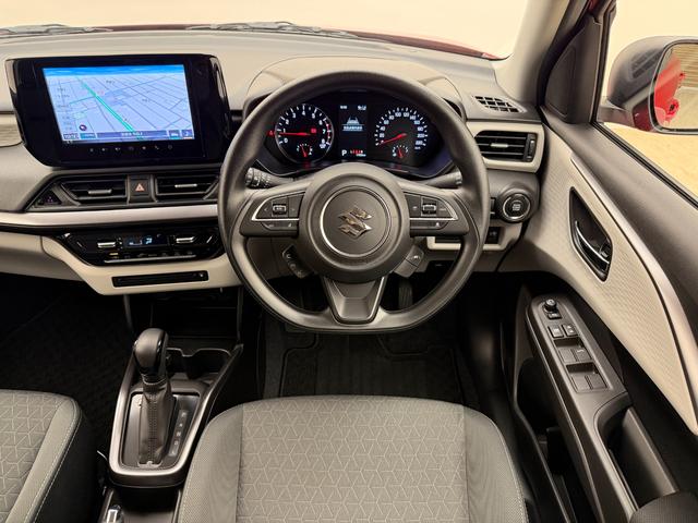 スイフト !先行初売!HYBRID MX 全方位カメラ9インチナビ 4WD 当社パックでさらに快適に! アルミホイール LEDヘッドランプ LEDフォグランプ SRSエアバック イモビライザー プッシュスタート 衝突被害軽減ブレーキ アダプティブクルーズコントロール(11枚目)