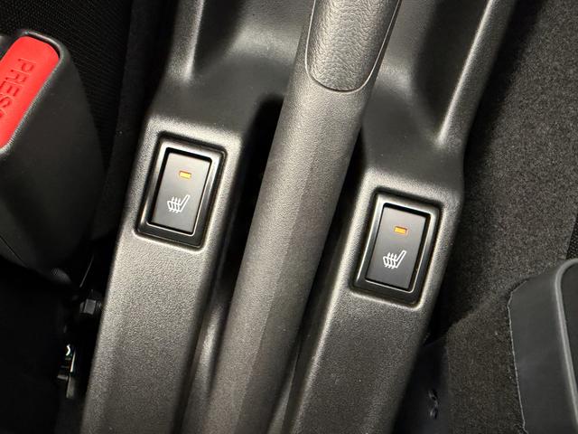 スイフト !先行初売!HYBRID MX 全方位カメラ9インチナビ 4WD 当社パックでさらに快適に! アルミホイール LEDヘッドランプ LEDフォグランプ SRSエアバック イモビライザー プッシュスタート 衝突被害軽減ブレーキ アダプティブクルーズコントロール(17枚目)