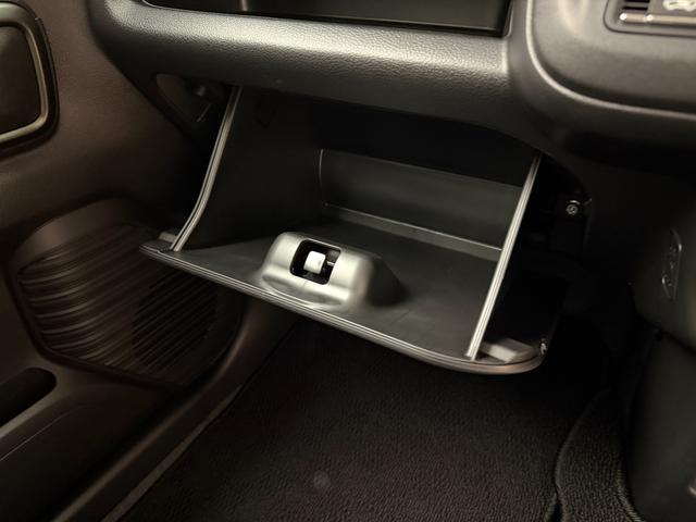 ハスラー !先行初売!タフワイルド 3型 当社パックでさらに快適に! アルミホイール LEDヘッドランプ LEDフォグランプ SRSエアバック オートライト イモビライザー キーレスエントリー シートヒーター 衝突被害軽減ブレーキ 後退時ブレーキサポート(33枚目)