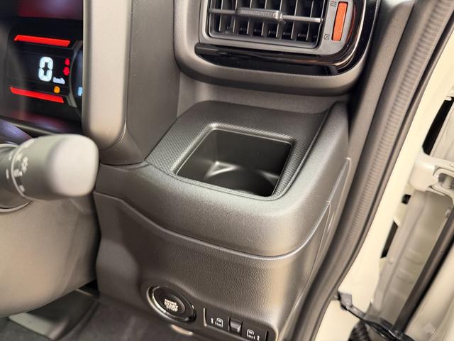 スペーシア !先行初売!ギア HYBRID XZ全方位カメラ9インチナビ アルミホイール LEDヘッドランプ LEDフォグランプ SRSエアバック オートライト イモビライザー プッシュスタート シートヒーター 衝突被害軽減ブレーキ 後退時ブレーキサポート(36枚目)