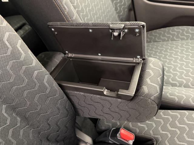 スペーシア !先行初売!ギア HYBRID XZ全方位カメラ9インチナビ アルミホイール LEDヘッドランプ LEDフォグランプ SRSエアバック オートライト イモビライザー プッシュスタート シートヒーター 衝突被害軽減ブレーキ 後退時ブレーキサポート(42枚目)