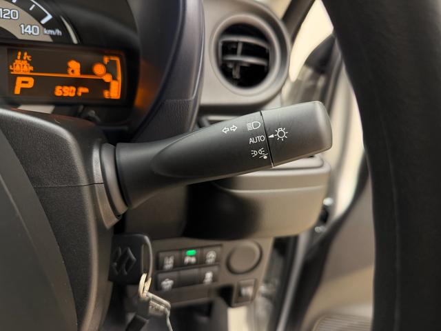 アルト !先行初売! L 2型 4WD ディスプレイオーディオ 当社パックでさらに快適に スチールホイール ハロゲンヘッドランプ SRSエアバック オートライト イモビライザー キーレスエントリー シートヒーター 衝突被害軽減ブレーキ 後退時ブレーキサポート(28枚目)