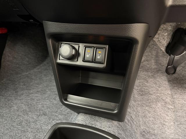 アルト !先行初売! L 2型 4WD ディスプレイオーディオ 当社パックでさらに快適に スチールホイール ハロゲンヘッドランプ SRSエアバック オートライト イモビライザー キーレスエントリー シートヒーター 衝突被害軽減ブレーキ 後退時ブレーキサポート(30枚目)