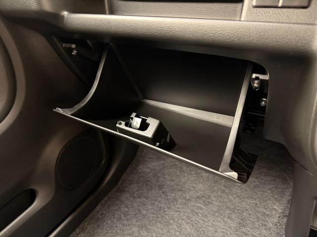 アルト !先行初売! L 2型 4WD ディスプレイオーディオ 当社パックでさらに快適に スチールホイール ハロゲンヘッドランプ SRSエアバック オートライト イモビライザー キーレスエントリー シートヒーター 衝突被害軽減ブレーキ 後退時ブレーキサポート(33枚目)