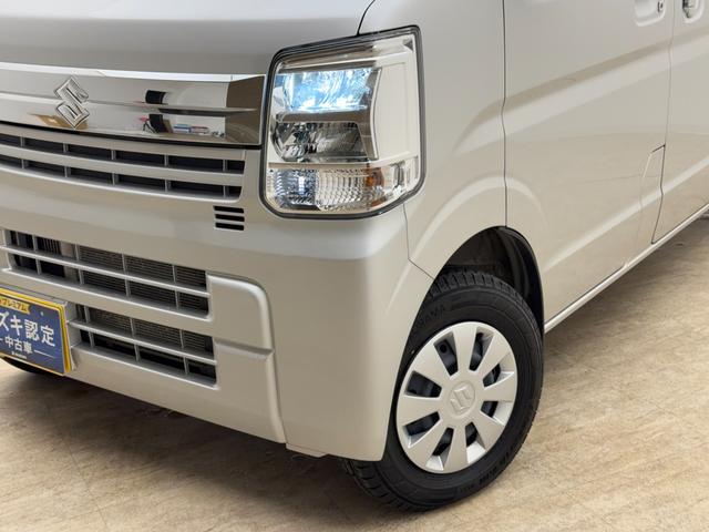 エブリイ ！先行初売！ＪＯＩＮターボ　６型　ＣＶＴ　パートタイム４ＷＤ　別途当社パックでさらに快適に！　スチールホイール　ＬＥＤヘッドライト　ＳＲＳエアバック　オートライト　イモビライザー　プッシュスタート　シートヒーター　衝突被害軽減ブレーキ　後退時ブレーキサポート（7枚目）