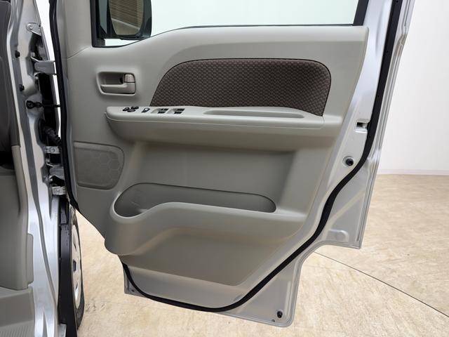 エブリイ ！先行初売！ＪＯＩＮターボ　６型　ＣＶＴ　パートタイム４ＷＤ　別途当社パックでさらに快適に！　スチールホイール　ＬＥＤヘッドライト　ＳＲＳエアバック　オートライト　イモビライザー　プッシュスタート　シートヒーター　衝突被害軽減ブレーキ　後退時ブレーキサポート（34枚目）