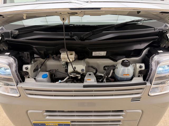 エブリイ ！先行初売！ＪＯＩＮターボ　６型　ＣＶＴ　パートタイム４ＷＤ　別途当社パックでさらに快適に！　スチールホイール　ＬＥＤヘッドライト　ＳＲＳエアバック　オートライト　イモビライザー　プッシュスタート　シートヒーター　衝突被害軽減ブレーキ　後退時ブレーキサポート（42枚目）