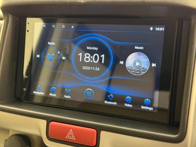 エブリイワゴン !先行初売!PZターボ ハイルーフ 3型 4AT 別途当社パックでさらに快適に! アルミホイール LEDヘッドライト SRSエアバック オートライト イモビライザー プッシュスタート シートヒーター 衝突被害軽減ブレーキ 後退時ブレーキサポート(13枚目)