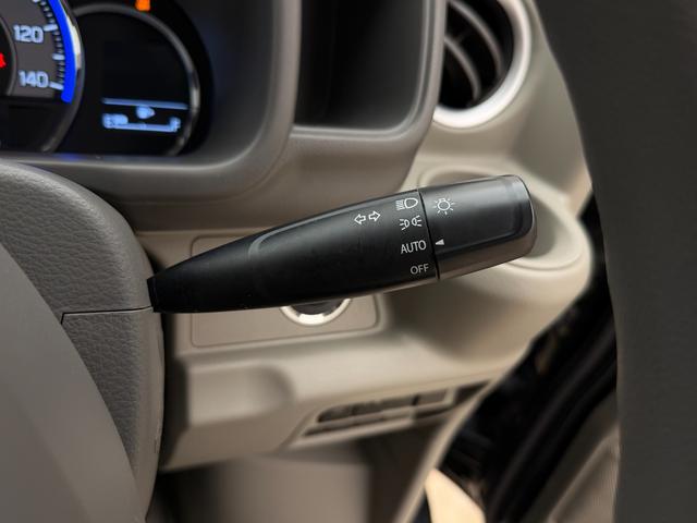 エブリイワゴン !先行初売!PZターボ ハイルーフ 3型 4AT 別途当社パックでさらに快適に! アルミホイール LEDヘッドライト SRSエアバック オートライト イモビライザー プッシュスタート シートヒーター 衝突被害軽減ブレーキ 後退時ブレーキサポート(29枚目)