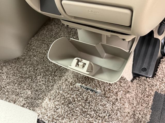 エブリイワゴン !先行初売!PZターボ ハイルーフ 3型 4AT 別途当社パックでさらに快適に! アルミホイール LEDヘッドライト SRSエアバック オートライト イモビライザー プッシュスタート シートヒーター 衝突被害軽減ブレーキ 後退時ブレーキサポート(31枚目)