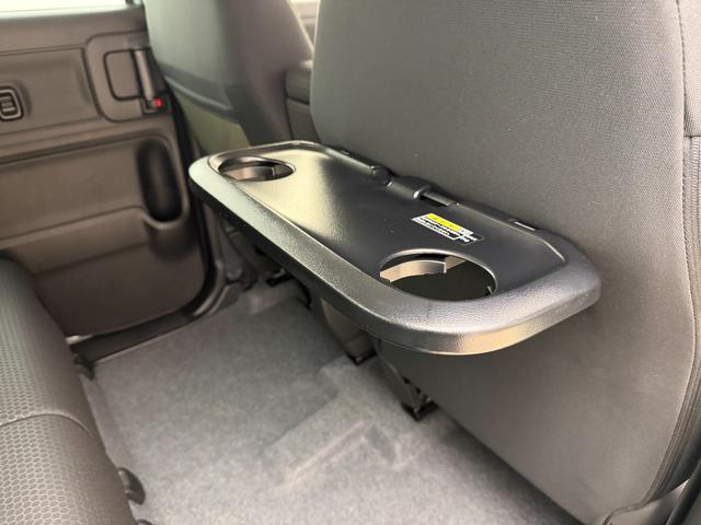 スペーシアギア ！先行初売！　ＨＹＢＲＩＤ　ＸＺ　３型　４ＷＤ　全方位カメラパッケージ　別途当社パックでさらに快適に　アルミホイール　ＬＥＤヘッドランプ　ＬＥＤフォグランプ　ＳＲＳエアバック　オートライト　シートヒーター　両側電動スライドドア　衝突被害軽減ブレーキ（34枚目）