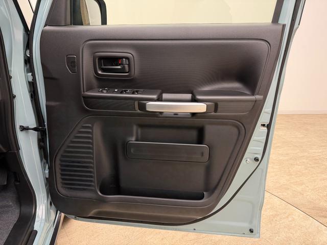 スペーシアギア ！先行初売！　ＨＹＢＲＩＤ　ＸＺ　３型　４ＷＤ　全方位カメラパッケージ　別途当社パックでさらに快適に　アルミホイール　ＬＥＤヘッドランプ　ＬＥＤフォグランプ　ＳＲＳエアバック　オートライト　シートヒーター　両側電動スライドドア　衝突被害軽減ブレーキ（35枚目）