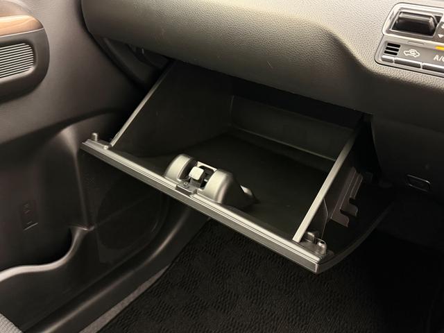 ワゴンＲ ！初売！　カスタムＺ　ＨＹＢＲＩＤ　ＺＸ　３型　４ＷＤ　全方位カメラ付ディスプレイオーディオ　別途当社パックでさらに快適に　アルミホイール　ＬＥＤヘッドランプ　ＬＥＤフォグランプ　ＳＲＳエアバック　オートライト　シートヒーター　衝突被害軽減ブレーキ（34枚目）