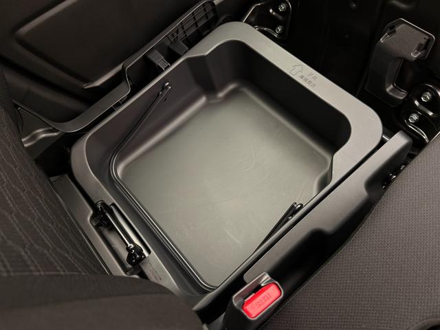 ワゴンＲ ！初売！　カスタムＺ　ＨＹＢＲＩＤ　ＺＸ　３型　４ＷＤ　全方位カメラ付ディスプレイオーディオ　別途当社パックでさらに快適に　アルミホイール　ＬＥＤヘッドランプ　ＬＥＤフォグランプ　ＳＲＳエアバック　オートライト　シートヒーター　衝突被害軽減ブレーキ（35枚目）