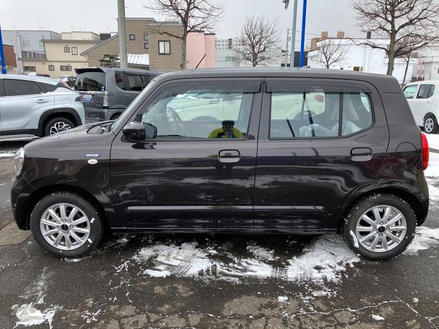 アルト ！初売！　【アウトレット】　４ＷＤ　ＨＹＢＲＩＤ　Ｓ　ナビ付！　別途当社パックでさらに快適に　スチールホイール（夏タイヤ）　ハロゲンヘッドランプ　ＳＲＳエアバック　オートライト　イモビライザー　シートヒーター　衝突被害軽減ブレーキ　後退時ブレーキサポート（7枚目）