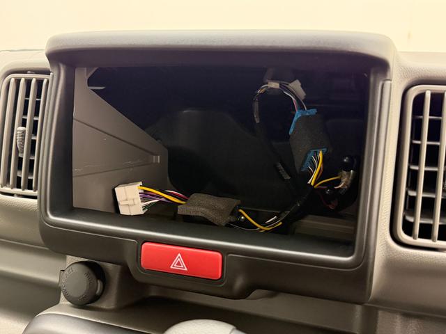 エブリイ ！初売！ＪＯＩＮターボ　６型　４ＷＤ　別途当社パックでさらに快適に　スチールホイール　ＬＥＤヘッドランプ　ＳＲＳエアバック　オートライト　シートヒーター　突被害軽減ブレーキ　後退時ブレーキサポート（13枚目）