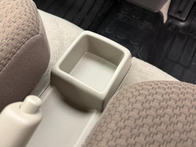 エブリイ ！初売！ＪＯＩＮターボ　６型　４ＷＤ　別途当社パックでさらに快適に　スチールホイール　ＬＥＤヘッドランプ　ＳＲＳエアバック　オートライト　シートヒーター　突被害軽減ブレーキ　後退時ブレーキサポート（28枚目）