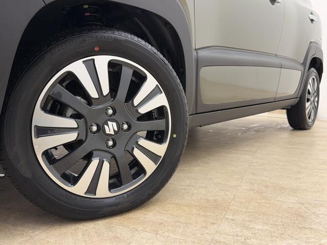 クロスビー ！初売！　４ＷＤ　ＨＹＢＲＩＤ　ＭＺ　３型　全方位カメラ　別途当社パックでさらに快適に　アルミホイール　ＬＥＤヘッドランプ　ＬＥＤフォグランプ　ＳＲＳエアバック　オートライト　シートヒーター　衝突被害軽減ブレーキ　後退時ブレーキサポート（8枚目）