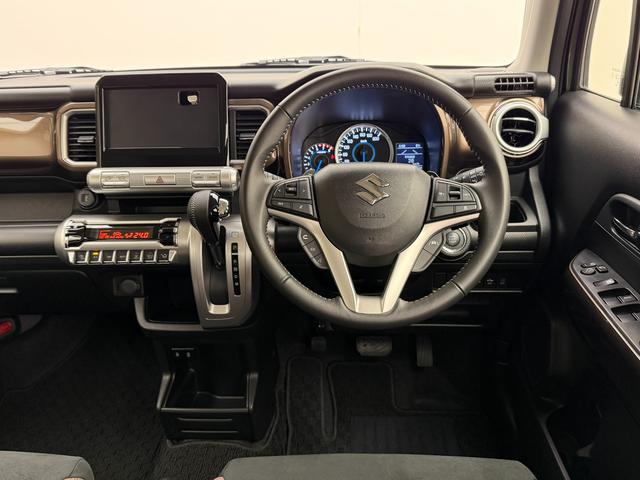 クロスビー ！初売！　４ＷＤ　ＨＹＢＲＩＤ　ＭＺ　３型　全方位カメラ　別途当社パックでさらに快適に　アルミホイール　ＬＥＤヘッドランプ　ＬＥＤフォグランプ　ＳＲＳエアバック　オートライト　シートヒーター　衝突被害軽減ブレーキ　後退時ブレーキサポート（11枚目）