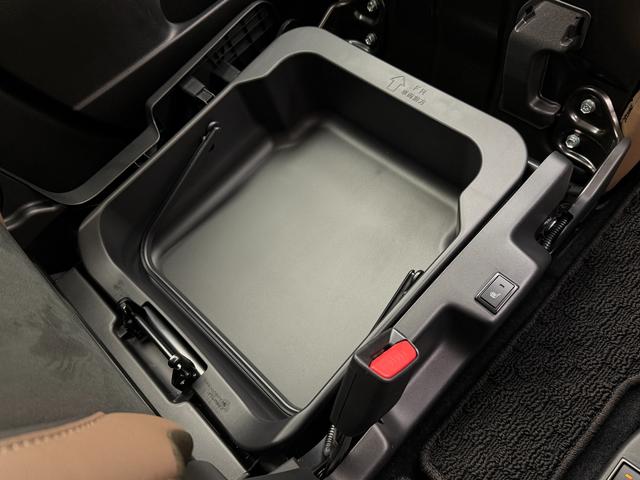 クロスビー ！初売！　４ＷＤ　ＨＹＢＲＩＤ　ＭＺ　３型　全方位カメラ　別途当社パックでさらに快適に　アルミホイール　ＬＥＤヘッドランプ　ＬＥＤフォグランプ　ＳＲＳエアバック　オートライト　シートヒーター　衝突被害軽減ブレーキ　後退時ブレーキサポート（36枚目）