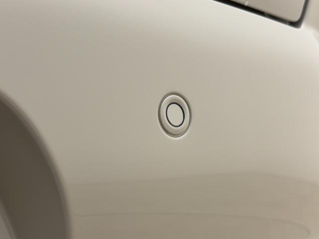 アルト ！初売！ＨＹＢＲＩＤ　Ｓ　２型　４ＷＤ　当社パックで快適に　スチールホイール　ハロゲンヘッドランプ　ＳＲＳエアバック　オートライト　イモビライザー　キーレスプッシュ　シートヒーター　衝突被害軽減ブレーキ　後退時ブレーキサポート（18枚目）