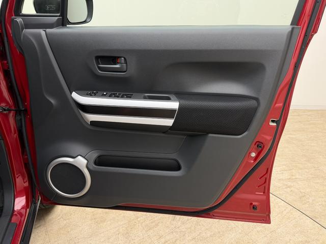 ハスラー ！初売！【アウトレット】Ｘターボ　４ＷＤ　純正ナビ、カメラ付　アルミホイール　ＬＥＤヘッドランプ　ハロゲンフォグランプ　ＳＲＳエアバック　オートライト　イモビライザー　キーレスプッシュ　シートヒーター　衝突被害軽減ブレーキ　後退時ブレーキサポート（37枚目）