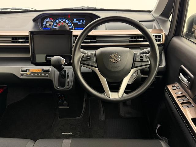 ワゴンＲカスタムＺ ！初売！ＨＹＢＲＩＤ　ＺＸ　４型　４ＷＤ　当社パックで快適に　アルミホイール　ＬＥＤヘッドランプ　ＬＥＤフォグランプ　ＳＲＳエアバック　オートライト　イモビライザー　キーレスプッシュ　シートヒーター　衝突被害軽減ブレーキ　後退時ブレーキサポート（11枚目）