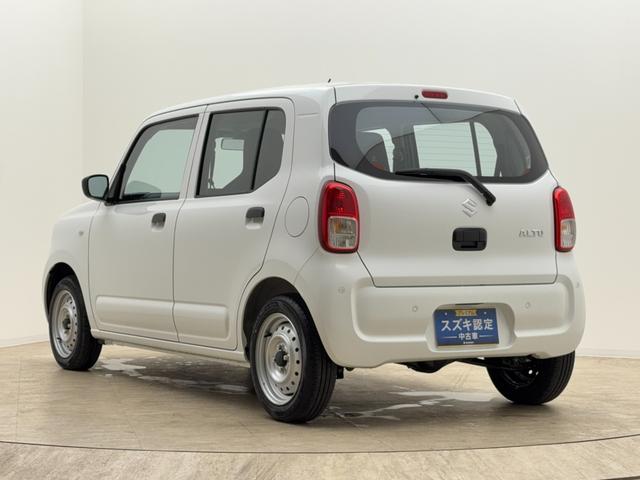 アルト ！初売！Ａ　２型　４ＷＤ　当社パックで快適に！　スチールホイール　ハロゲンヘッドランプ　ＳＲＳエアバック　オートライト　イモビライザー　キーレスエントリー　シートヒーター　衝突被害軽減ブレーキ　後退時ブレーキサポート（4枚目）