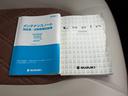 【取り扱い説明書】取り扱い説明書もございます。お車の操作方法やトラブル回避方法が記載されているのでいざという時にもあると便利です。