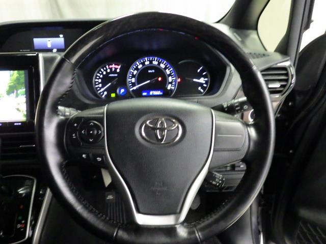 エスクァイア Ｇｉ　４ＷＤ　フルセグ　メモリーナビ　バックカメラ　ＥＴＣ　両側電動スライド　ＬＥＤヘッドランプ　乗車定員７人　３列シート　アイドリングストップ（8枚目）