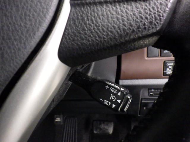 エスクァイア Ｇｉ　４ＷＤ　フルセグ　メモリーナビ　バックカメラ　ＥＴＣ　両側電動スライド　ＬＥＤヘッドランプ　乗車定員７人　３列シート　アイドリングストップ（10枚目）