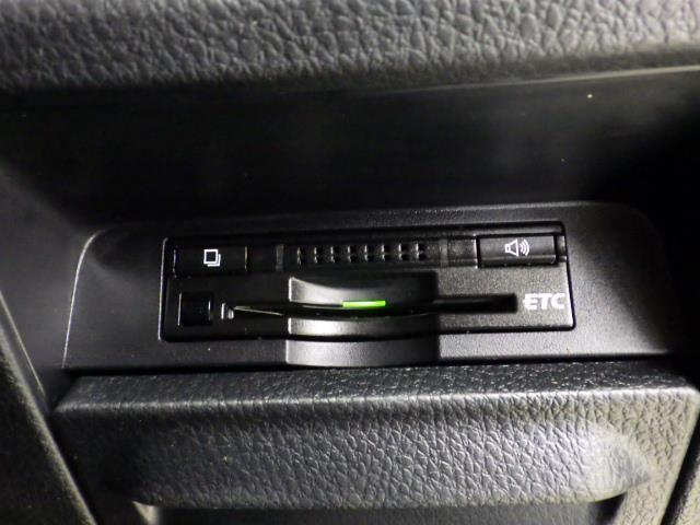 エスクァイア Ｇｉ　４ＷＤ　フルセグ　メモリーナビ　バックカメラ　ＥＴＣ　両側電動スライド　ＬＥＤヘッドランプ　乗車定員７人　３列シート　アイドリングストップ（18枚目）