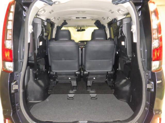 エスクァイア Ｇｉ　４ＷＤ　フルセグ　メモリーナビ　バックカメラ　ＥＴＣ　両側電動スライド　ＬＥＤヘッドランプ　乗車定員７人　３列シート　アイドリングストップ（28枚目）