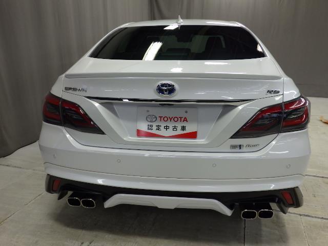 クラウンハイブリッド ＲＳアドバンス　Ｆｏｕｒ　革シート　４ＷＤ　フルセグ　メモリーナビ　ＤＶＤ再生　バックカメラ　衝突被害軽減システム　ＥＴＣ　ＬＥＤヘッドランプ（3枚目）