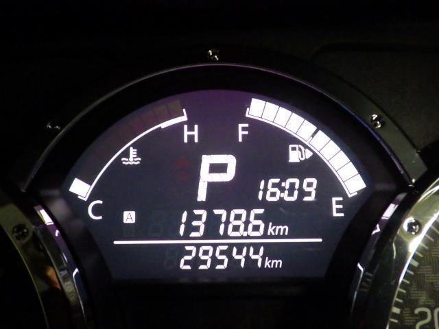 ジムニー ランドベンチャー　４ＷＤ　アルミホイール　寒冷地仕様　キーレスエントリー　エアバッグ　エアコン　パワーステアリング　パワーウィンドウ　ＣＤ　ＡＢＳ（16枚目）