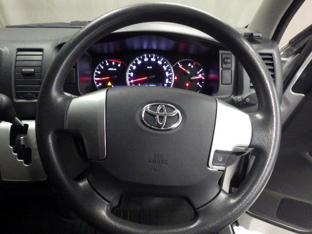 ハイエースバン DX 4WD メモリーナビ バックカメラ 衝突被害軽減システム ETC 乗車定員9人 3列シート ディーゼル 寒冷地仕様 衝突防止システム キーレスエントリー 横滑り防止装置 エアバッグ エアコン ABS(8枚目)