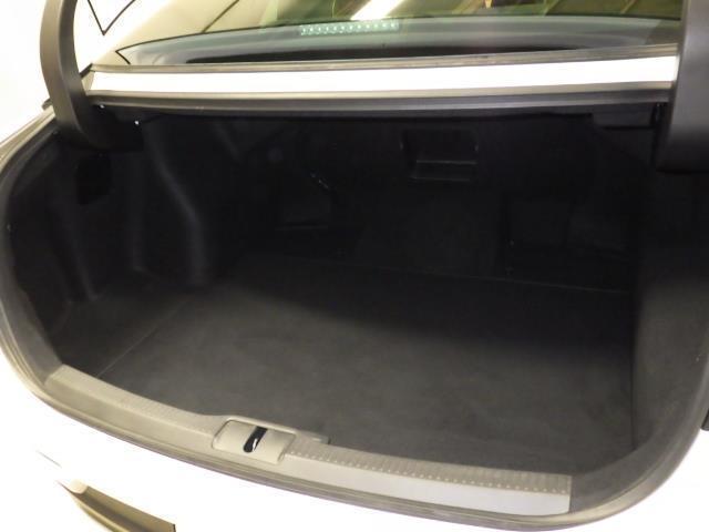 クラウンクロスオーバー ＲＳアドバンスド　革シート　４ＷＤ　メモリーナビ　バックカメラ　衝突被害軽減システム　ＥＴＣ　ＬＥＤヘッドランプ（26枚目）