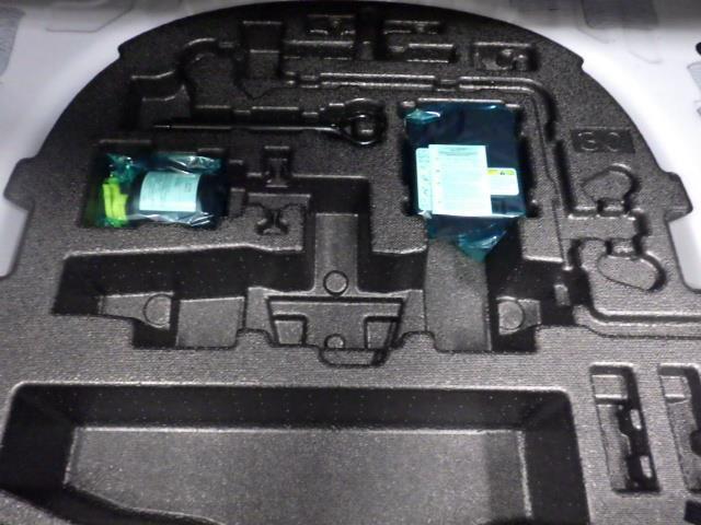 クラウンクロスオーバー ＲＳアドバンスド　革シート　４ＷＤ　メモリーナビ　バックカメラ　衝突被害軽減システム　ＥＴＣ　ＬＥＤヘッドランプ（29枚目）