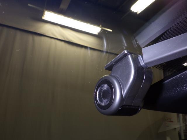 プリウス X 4WD メモリーナビ バックカメラ 衝突被害軽減システム ドラレコ LEDヘッドランプ 記録簿(17枚目)