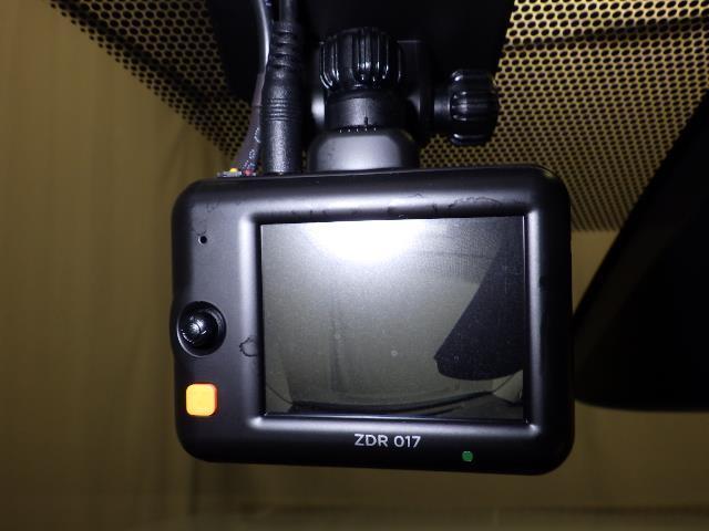 ドライブレコーダー装備