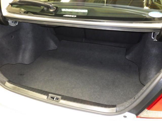 トランクスペース