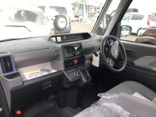 X 4WD スマートアシスト 両側スライドドア片側電動 LEDヘッドライト オートライト スマートキー プッシュスタート オートエアコン CDチューナー デジタルメーター 運転席・助手席シートヒーター(4枚目)