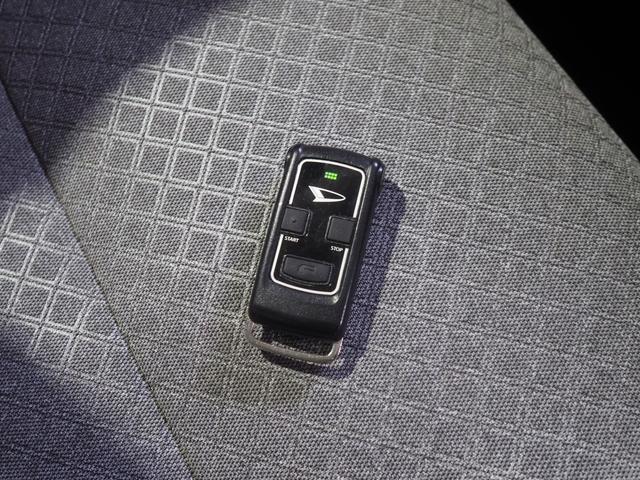 タント Ｘセレクション　４ＷＤ　スマートアシスト　両側スライドドア左電動　ＬＥＤヘッドライト　オートライト　オートエアコン　ダイハツ純正ナビ　ドライブレコーダー　リモコンエンジンスターター　シートヒーター（18枚目）