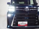 ヘッドライトとフォグランプは明るいLED。夜間の運転も安心です。