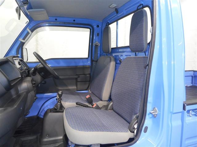 フロントシートです。目立った汚れもなくキレイです！