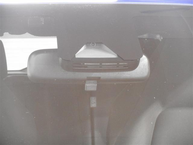 ヤリス Ｘ　４ＷＤ　メモリーナビ　ミュージックプレイヤー接続可　バックカメラ　衝突被害軽減システム　ＥＴＣ（3枚目）